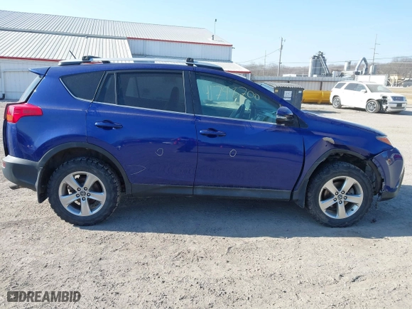 2015 Toyota RAV4 XLE with VIN 2T3RFREVXFW253698, listed as a IAAI auction lot 41798700 with 147,202 mi miles. Bid and sale history available at carsss.com. Image 14.