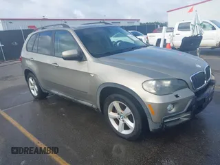 2008 BMW X5 3.0si z VIN 5UXFE43508L033213, wystawiony jako IAAI lot #42367707 z przebiegiem 160 344 mil mil oraz . Historia ofert i sprzedaży dostępna na DreamBid. Obrazek 1.