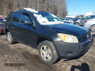 2008 Toyota RAV4 with VIN JTMBD33V985204610, listed as a IAAI auction lot 41637157 with 243,282 mi miles. Bid and sale history available at carsss.com. Image 1.