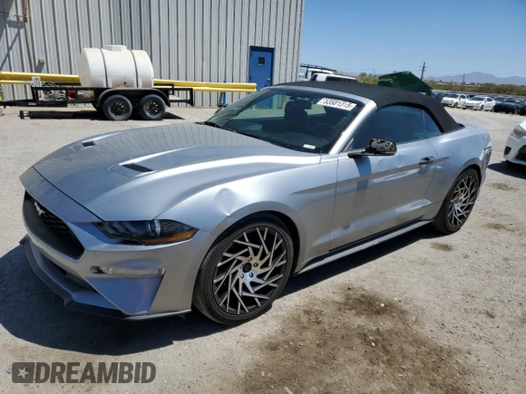 2020 Ford Mustang EcoBoost z VIN 1FATP8UH0L5101303, wystawiony jako Copart lot #53581315 z przebiegiem 59 273 mil mil oraz Szkody całkowita. Historia ofert i sprzedaży dostępna na DreamBid. Obrazek 1.
