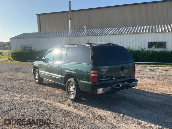 2001 Chevrolet Suburban LS with VIN 3GNEC16T51G289417, listed as a Copart auction lot 64549525 with 232,742 mi miles and Clean title. Bid and sale history available at DreamBid. Image 3.