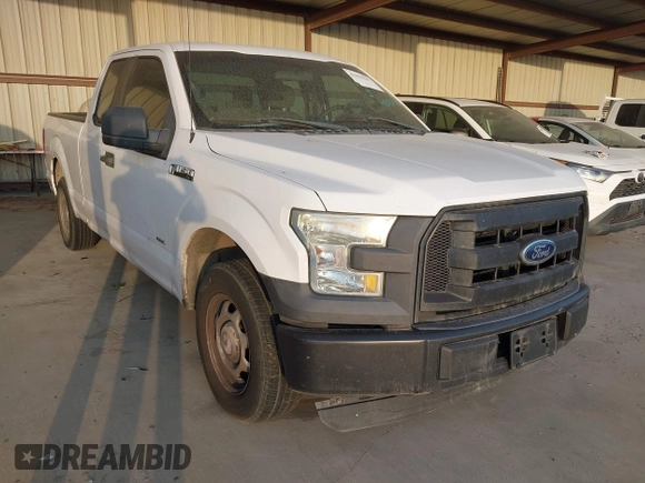 2015 Ford F-150 XL with VIN 1FTEX1CGXFKE20104, listed as a IAAI auction lot 42035347 with 196,674 mi miles. Bid and sale history available at carsss.com. Image 1.