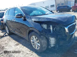 2017 Kia Sorento LX with VIN 5XYPG4A34HG220600, listed as a IAAI auction lot 41363545 with 131,233 mi miles. Bid and sale history available at carsss.com. Image 1.