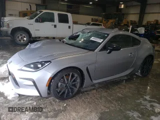 2024 Toyota GR86 Premium with VIN JF1ZNBE16R9752970, listed as a Copart auction lot 44932225 with 1,087 mi miles and Salvage Title. Bid and sale history available at carsss.com. Image 1.