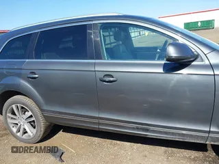2014 Audi Q7 Premium Plus с VIN WA1LMAFE9ED012328, выставлен на аукционе IAAI как лот 42478603 с пробегом 148 938 миль миль и . История ставок и продаж доступна на DreamBid. Изображение 13.
