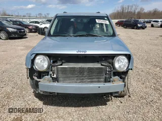 2014 Jeep Patriot Latitude with VIN 1C4NJRFBXED512414, listed as a Copart auction lot 50934605 with 37,714 mi miles and Salvage Title. Bid and sale history available at carsss.com. Image 5.