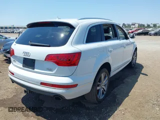 2014 Audi Q7 Premium Plus with VIN WA1LGAFE3ED021002, listed as a IAAI auction lot 42769562 with 82,118 mi miles and . Bid and sale history available at DreamBid. Image 4.