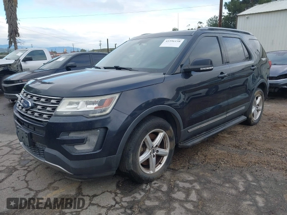 2017 Ford Explorer XLT z VIN 1FM5K8D87HGC37226, wystawiony jako IAAI lot #41596158 z przebiegiem 171 230 mil mil oraz . Historia ofert i sprzedaży dostępna na DreamBid. Obrazek 2.