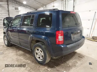 2014 Jeep Patriot Sport with VIN 1C4NJPBA1ED553340, listed as a IAAI auction lot 41212383 with 119,819 mi miles and . Bid and sale history available at DreamBid. Image 3.