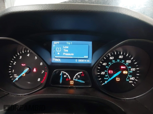 2014 Ford Focus SE with VIN 1FADP3F22EL437727, listed as a IAAI auction lot 42001593 with 90,814 mi miles. Bid and sale history available at carsss.com. Image 7.