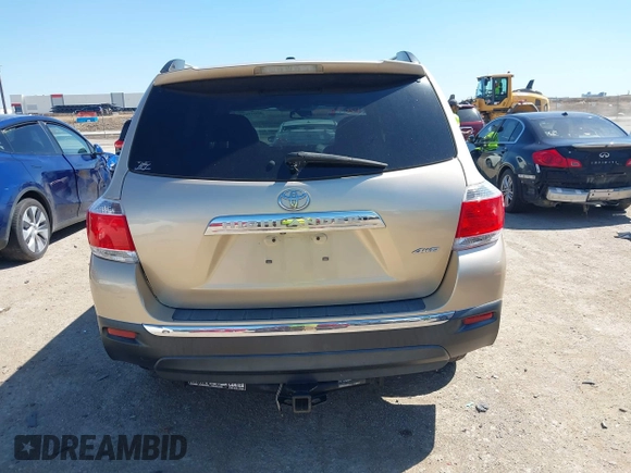 2011 Toyota Highlander Limited with VIN 5TDDK3EH8BS086668, listed as a IAAI auction lot 42071099 with 217,504 mi miles and . Bid and sale history available at DreamBid. Image 16.