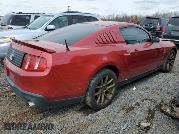 2010 Ford Mustang V6 with VIN 1ZVBP8AN3A5133074, listed as a Copart auction lot 52142895 with 124,033 mi miles and Salvage Title. Bid and sale history available at DreamBid. Image 3.