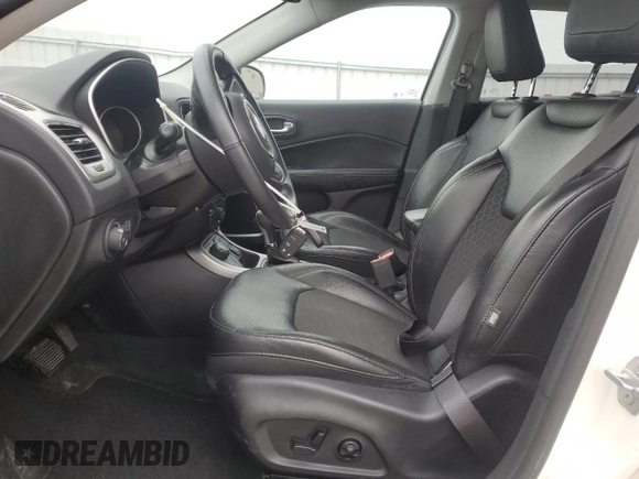 2019 Jeep Compass Latitude z VIN 3C4NJDBB5KT595474, wystawiony jako Copart lot #57227675 z przebiegiem 82 508 mil mil oraz Nie do naprawy • Non repairable. Historia ofert i sprzedaży dostępna na DreamBid. Obrazek 7.