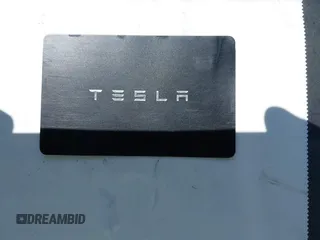 2023 Tesla Model 3 z VIN 5YJ3E1EA6PF650212, wystawiony jako IAAI lot #42554747 z przebiegiem 49 838 mil mil oraz . Historia ofert i sprzedaży dostępna na DreamBid. Obrazek 11.