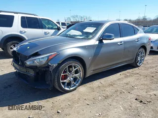 2018 Infiniti Q70 Luxe with VIN JN1BY1AR6JM220065, listed as a IAAI auction lot 41665033 with 135,905 mi miles and . Bid and sale history available at DreamBid. Image 18.