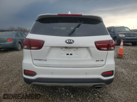2019 Kia Sorento EX with VIN 5XYPH4A52KG504121, listed as a Copart auction lot 46803375 with 83,035 mi miles and Clean Title. Bid and sale history available at DreamBid. Image 6.