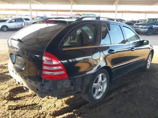 2002 Mercedes-Benz C 230/260/280/320 with VIN WDBRH64J92F163962, listed as a IAAI auction lot 42450686 with Not provided miles and . Bid and sale history available at DreamBid. Image 4.