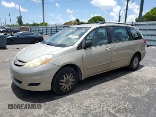 2007 Toyota Sienna CE z VIN 5TDZK23C97S042600, wystawiony jako Copart lot #59886125 z przebiegiem 201 871 mil mil oraz Szkoda całkowita • Salvage title. Historia ofert i sprzedaży dostępna na DreamBid. Obrazek 1.