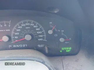 2003 Ford Expedition Special Service с VIN 1FMFU15L33LB46589, выставлен на аукционе IAAI как лот 42294785 с пробегом 325 940 миль миль и . История ставок и продаж доступна на DreamBid. Изображение 7.