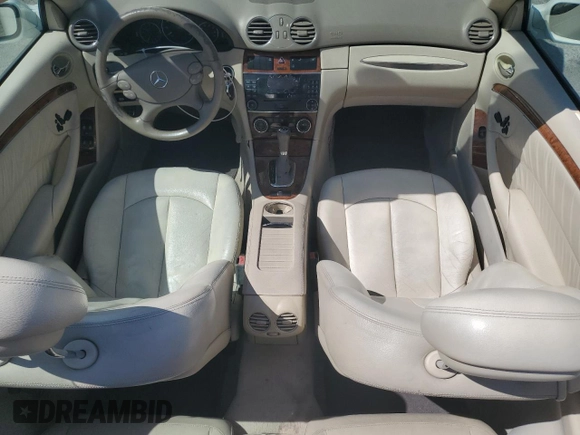 2008 Mercedes-Benz CLK-Class 3.5L with VIN WDBTK56F68T099528, listed as a Copart auction lot 71297684 with 182,127 mi miles and Salvage Title. Bid and sale history available at carsss.com. Image 8.
