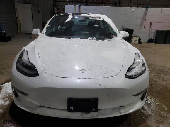 2019 Tesla Model 3 Mid Range with VIN 5YJ3E1EA5KF484449, listed as a Copart auction lot 45205375 with 80,680 mi miles and Salvage Title. Bid and sale history available at carsss.com. Image 5.