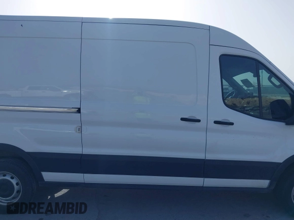 2023 Ford Transit Cargo with VIN 1FTBR1C85PKA32611, listed as a IAAI auction lot 41698153 with 25,010 mi miles and . Bid and sale history available at carsss.com. Image 13.