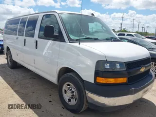 2020 Chevrolet Express Passenger LS с VIN 1GAZGNFG6L1242285, выставлен на аукционе IAAI как лот 42608272 с пробегом 19 522 миль миль и . История ставок и продаж доступна на DreamBid. Изображение 1.