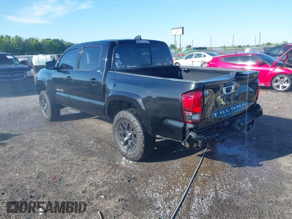 2023 Toyota Tacoma SR5 z VIN 3TYAZ5CN5PT036387, wystawiony jako IAAI lot #42077284 z przebiegiem 34 568 mil mil oraz . Historia ofert i sprzedaży dostępna na DreamBid. Obrazek 3.