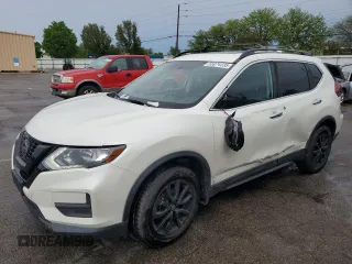 2018 Nissan Rogue SV z VIN 5N1AT2MV1JC730931, wystawiony jako Copart lot #55074335 z przebiegiem 126 853 mil mil oraz Szkoda całkowita • Salvage title. Historia ofert i sprzedaży dostępna na DreamBid. Obrazek 1.