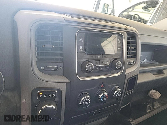 2019 Ram 1500 Tradesman с VIN 3C6JR6DT0KG560768, выставлен на аукционе IAAI как лот 42835356 с пробегом 115 811 миль миль и . История ставок и продаж доступна на DreamBid. Изображение 5.