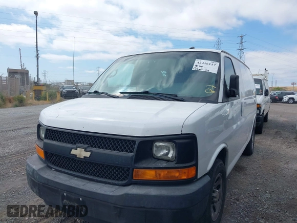 2013 Chevrolet Express Cargo z VIN 1GCSGAFX7D1179068, wystawiony jako IAAI lot #42416117 z przebiegiem 203 041 mil mil oraz . Historia ofert i sprzedaży dostępna na DreamBid. Obrazek 17.