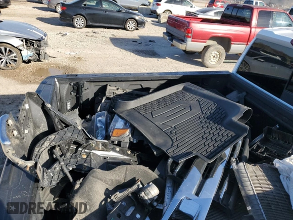 2021 Chevrolet Silverado 1500 LTZ with VIN 3GCUYGET3MG321862, listed as a Copart auction lot 81324384 with 123,966 mi miles and Salvage Title. Bid and sale history available at DreamBid. Image 12.