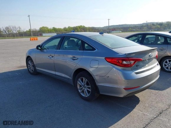 2015 Hyundai Sonata 2.4L SE with VIN 5NPE24AF0FH222804, listed as a IAAI auction lot 42035417 with 131,768 mi miles. Bid and sale history available at carsss.com. Image 3.