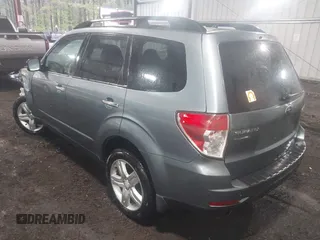2010 Subaru Forester 2.5X Limited with VIN JF2SH6DC2AH901853, listed as a IAAI auction lot 42021610 with 159,385 mi miles. Bid and sale history available at carsss.com. Image 3.