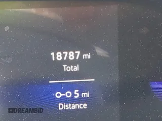 2023 Volkswagen Taos SE z VIN 3VVEX7B24PM342309, wystawiony jako IAAI lot #42138958 z przebiegiem 18 787 mil mil oraz . Historia ofert i sprzedaży dostępna na DreamBid. Obrazek 15.