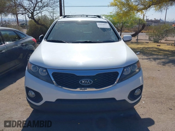 2013 Kia Sorento LX with VIN 5XYKT3A6XDG420112, listed as a IAAI auction lot 42014627 with 1 mi miles. Bid and sale history available at carsss.com. Image 11.