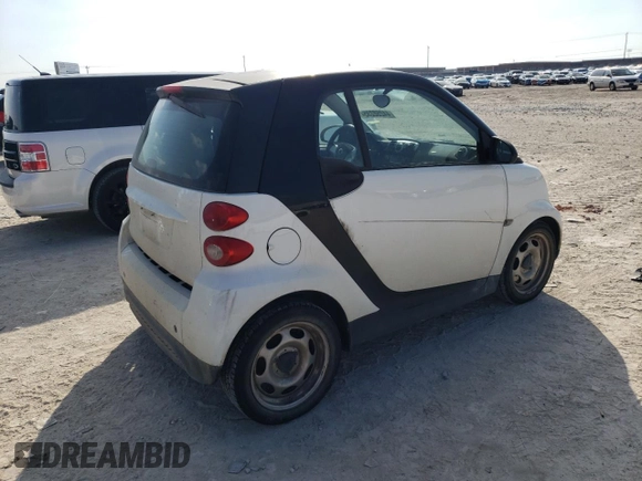 2014 Smart fortwo Pure z VIN WMEEJ3BA8EK742332, wystawiony jako Copart lot #44252235 z przebiegiem 97 980 mil mil oraz Czysty tytuł • Clean title. Historia ofert i sprzedaży dostępna na DreamBid. Obrazek 3.