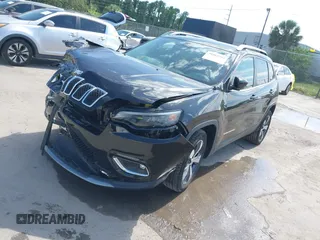 2019 Jeep Cherokee Limited with VIN 1C4PJLDB2KD387798, listed as a IAAI auction lot 39462992 with 20,173 mi miles and . Bid and sale history available at DreamBid. Image 17.