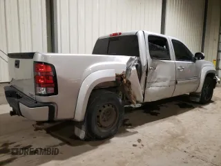 2007 GMC Sierra Denali z VIN 2GTEK638571692369, wystawiony jako Copart lot #46514983 z przebiegiem 261 756 mil mil oraz Szkody całkowita. Historia ofert i sprzedaży dostępna na DreamBid. Obrazek 3.
