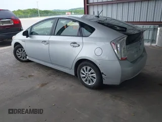 2013 Toyota Prius with VIN JTDKN3DP8D3043430, listed as a IAAI auction lot 42484200 with 247,835 mi miles and . Bid and sale history available at DreamBid. Image 3.
