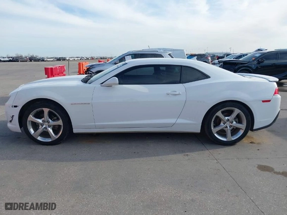 2014 Chevrolet Camaro LT with VIN 2G1FC1E32E9186270, listed as a IAAI auction lot 41248640 with NaN miles. Bid and sale history available at carsss.com. Image 14.