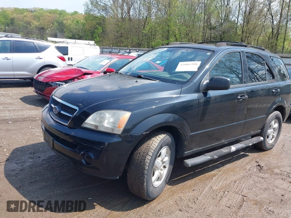 2006 Kia Sorento LX with VIN KNDJD733965650982, listed as a IAAI auction lot 42005208 with 189,991 mi miles and . Bid and sale history available at DreamBid. Image 2.