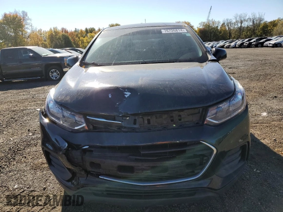 2019 Chevrolet Trax LS with VIN 3GNCJNSB2KL290910, listed as a Copart auction lot 76726814 with 102,053 mi miles and Salvage Title. Bid and sale history available at carsss.com. Image 5.