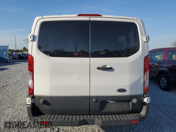 2017 Ford Transit XL with VIN 1FBZX2YM8HKA25965, listed as a Copart auction lot 45864465 with 172,665 mi miles and Clean Title. Bid and sale history available at DreamBid. Image 6.