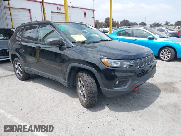 2022 Jeep Compass Trailhawk with VIN 3C4NJDDB8NT107992, listed as a IAAI auction lot 42116531 with 48,787 mi miles and . Bid and sale history available at DreamBid. Image 1.