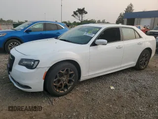 2016 Chrysler 300 S Alloy Edition z VIN 2C3CCAGG5GH304643, wystawiony jako Copart lot #59316385 z przebiegiem 139 781 mil mil oraz Czysty tytuł • Clean title. Historia ofert i sprzedaży dostępna na DreamBid. Obrazek 1.