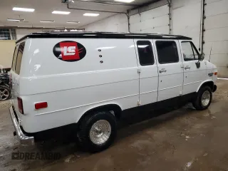 1989 Chevrolet Chevy Van z VIN 1GCEG25HXK7137386, wystawiony jako Copart lot #85850684 z przebiegiem Nie podano mil oraz Czysty tytuł • Clean title. Historia ofert i sprzedaży dostępna na DreamBid. Obrazek 3.