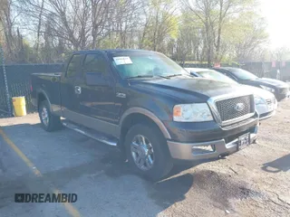 2005 Ford F-150 XLT with VIN 1FTPX14555NB72850, listed as a IAAI auction lot 41983657 with 229,268 mi miles. Bid and sale history available at carsss.com. Image 1.