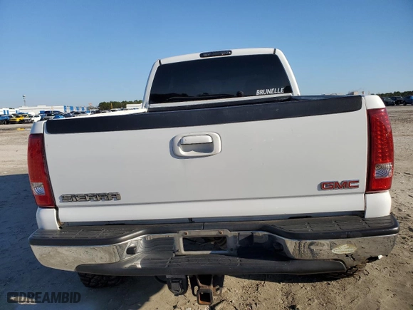 2004 GMC Sierra 1500 SLT with VIN 1GTEK19T54E331992, listed as a Copart auction lot 48469015 with 259,759 mi miles and Salvage Title. Bid and sale history available at carsss.com. Image 6.