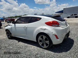 2013 Hyundai Veloster w/Gray Int with VIN KMHTC6AD1DU166305, listed as a Copart auction lot 60371385 with 88,101 mi miles and Salvage title. Bid and sale history available at DreamBid. Image 2.